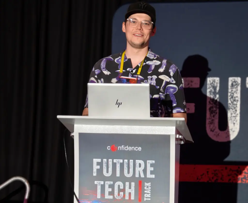 Staszek Kozioł występował na Confidence 26 w ramach ścieżki Future Tech