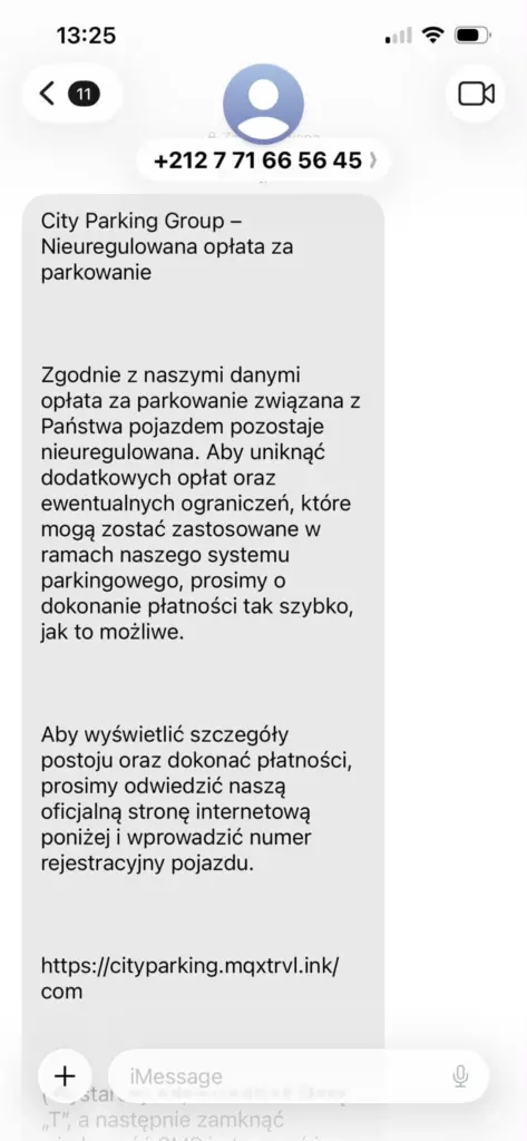 Fałszywy SMS sugerujący zaległość w opłacie za parkowanie